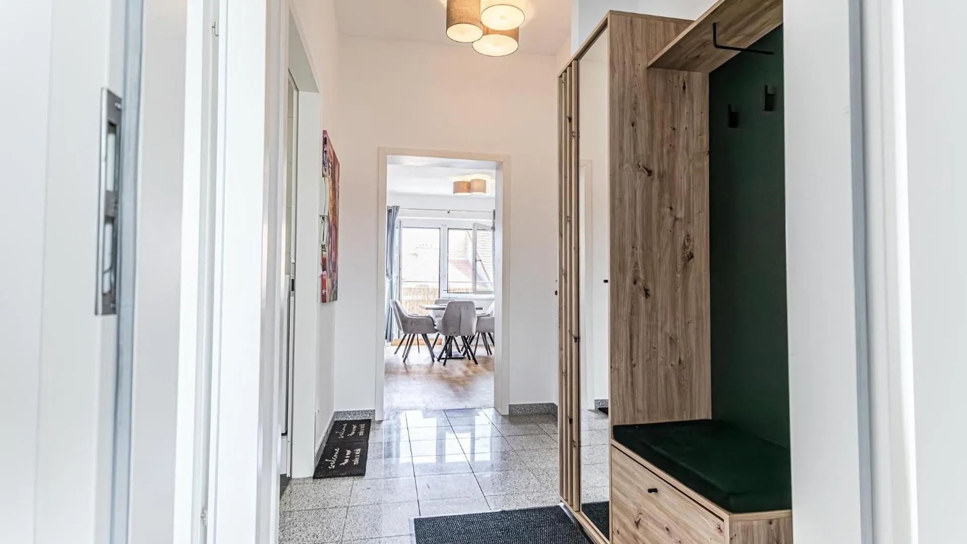 Luxury 2Br And 1Lr Apartment With Balcony - 9 Min To Center فيينا 0*,  النمسا