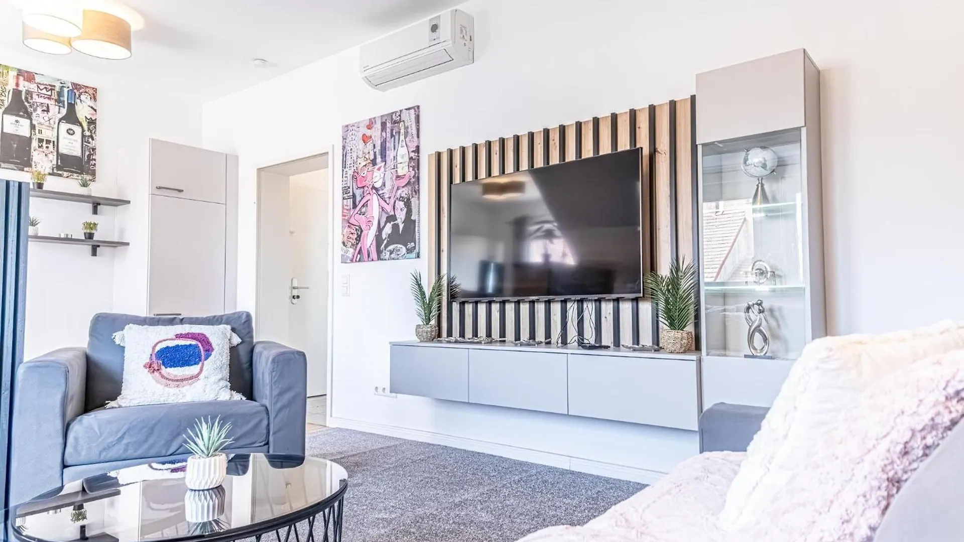 Luxury 2Br And 1Lr Apartment With Balcony - 9 Min To Center فيينا